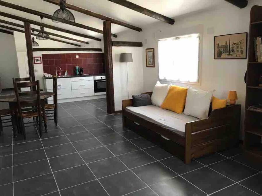 ארל Logement Insolite Au Coeur D'Une Ecurie מראה חיצוני תמונה