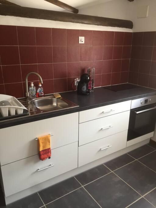 ארל Logement Insolite Au Coeur D'Une Ecurie מראה חיצוני תמונה