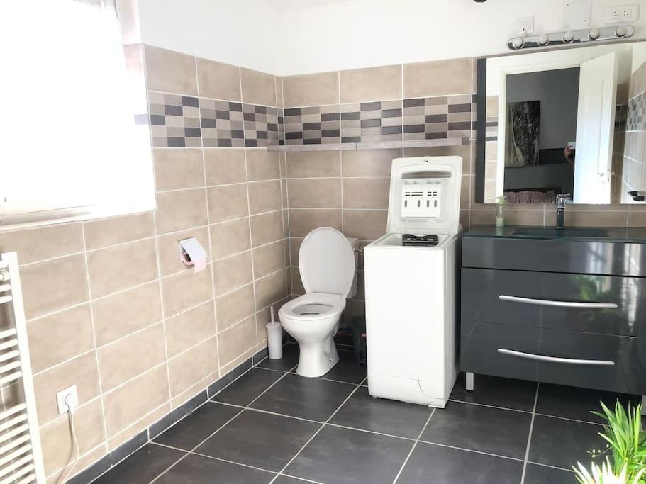 ארל Logement Insolite Au Coeur D'Une Ecurie מראה חיצוני תמונה
